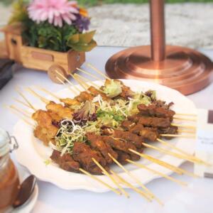 Satay Skewer Platter (Beef & Chicken, 2 pcs per person)
