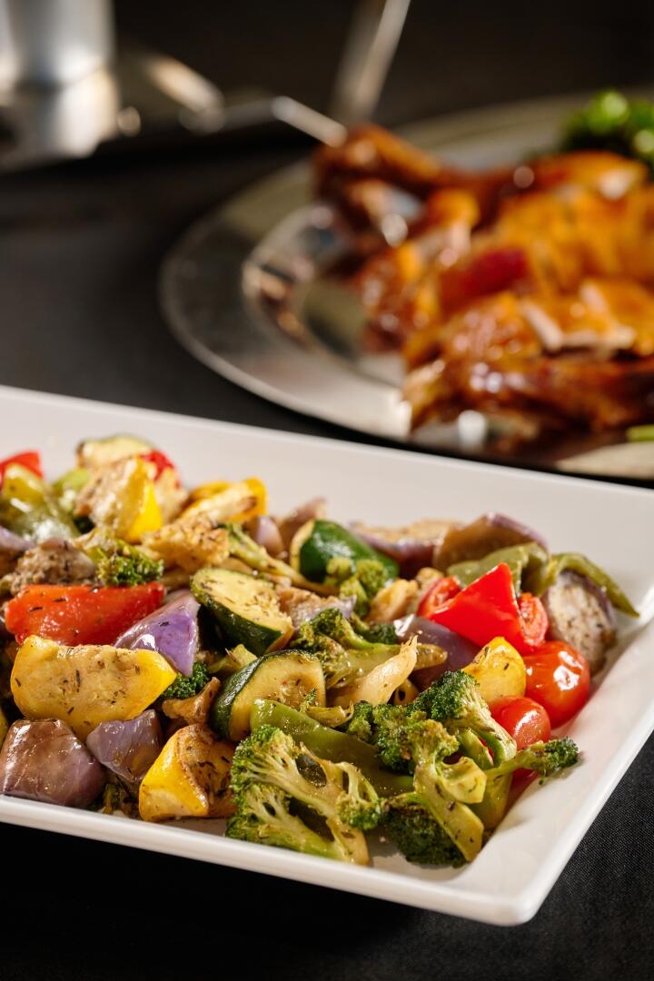 Grilled Mixed Vegetables (Broccoli, Cauliflower, Eggplant, Zucchini, Bell Pepper & Cherry Tomato) (V)