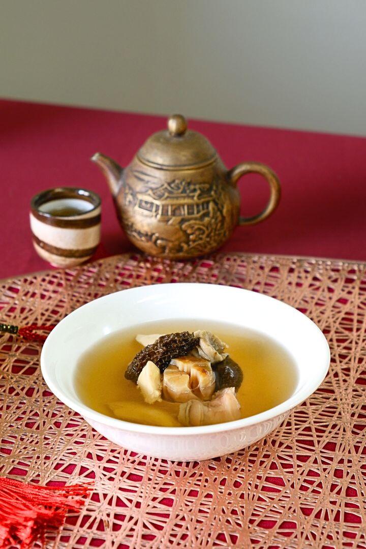 Chicken Soup with Conpoy, Conch & Morel Mushroom