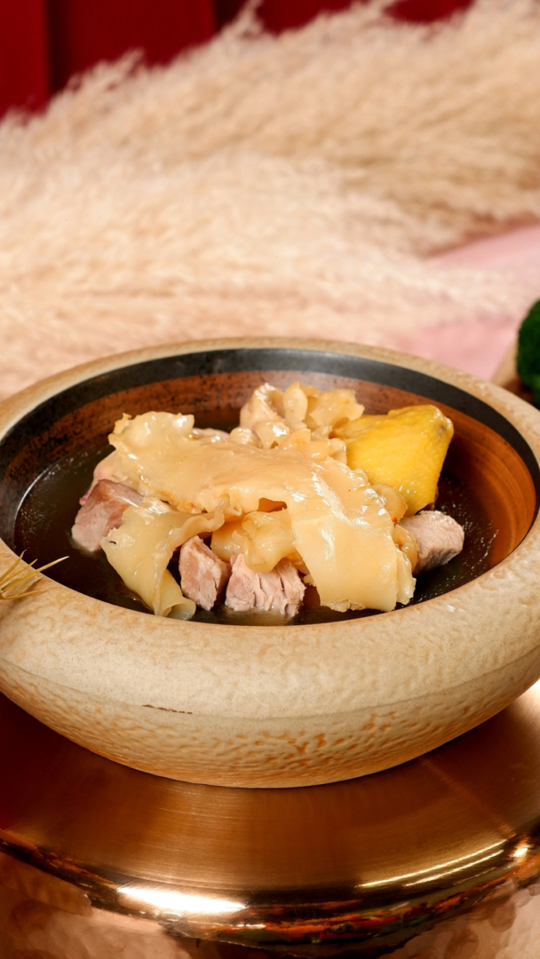Conch Soup with Fish Maw