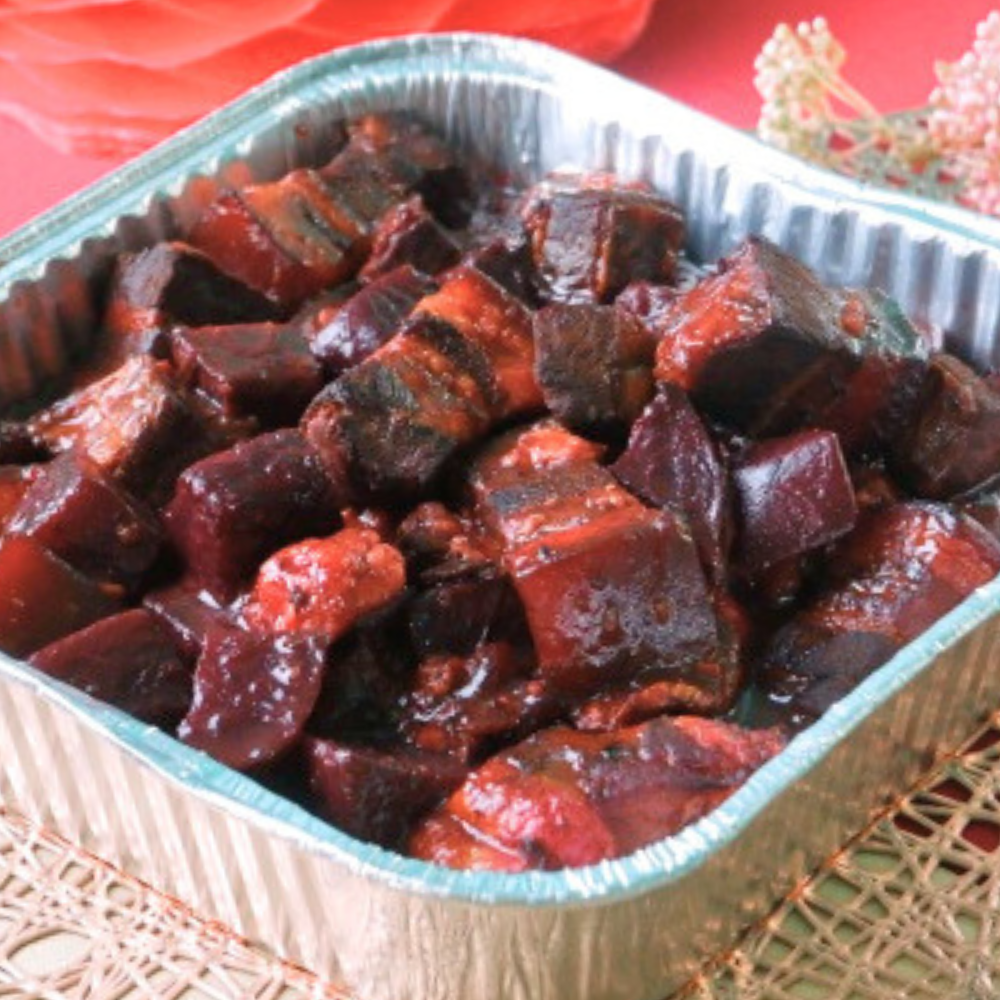 Braised Pork Belly with Beetroot