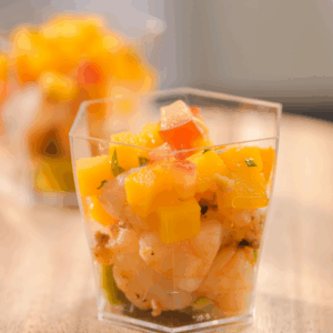 牛油果芒果莎莎醬回味凍蝦杯
