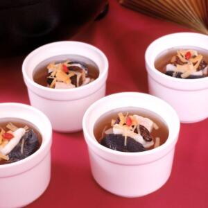 竹笙羊肚菌燉竹絲雞湯